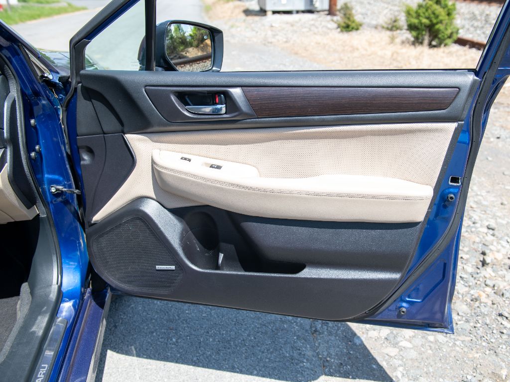 2016 Subaru Legacy Limited photo