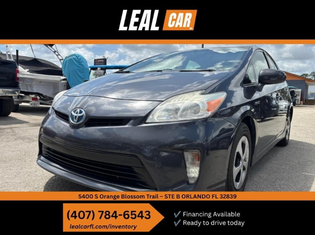 2013 Toyota Prius - $8,900