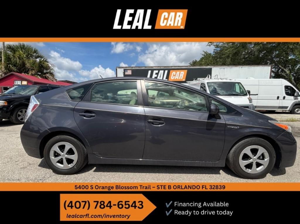 2013 Toyota Prius - $8,900