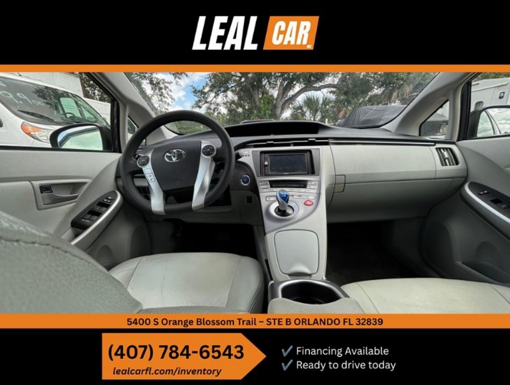 2013 Toyota Prius - $8,900