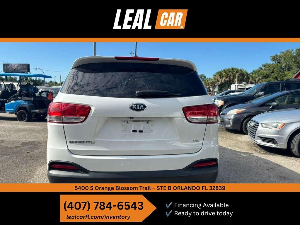 2016 Kia Sorento - $7,900