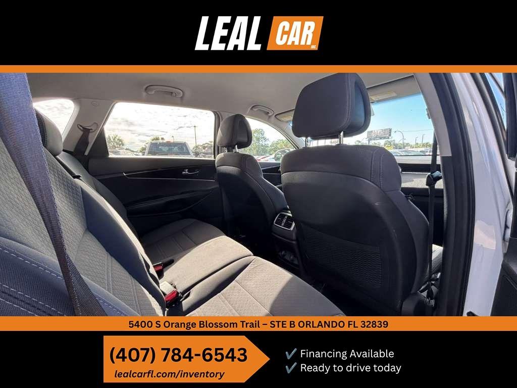 2016 Kia Sorento - $7,900