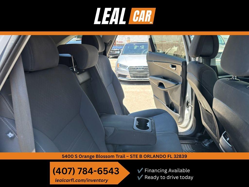 2016 Kia Sorento - $7,900