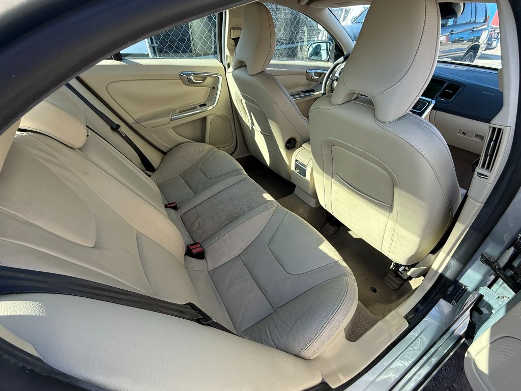2013 Volvo S60 T5 photo