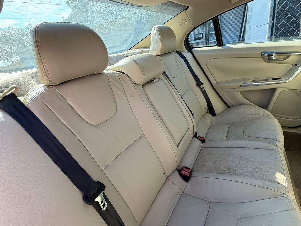 2013 Volvo S60 T5 photo