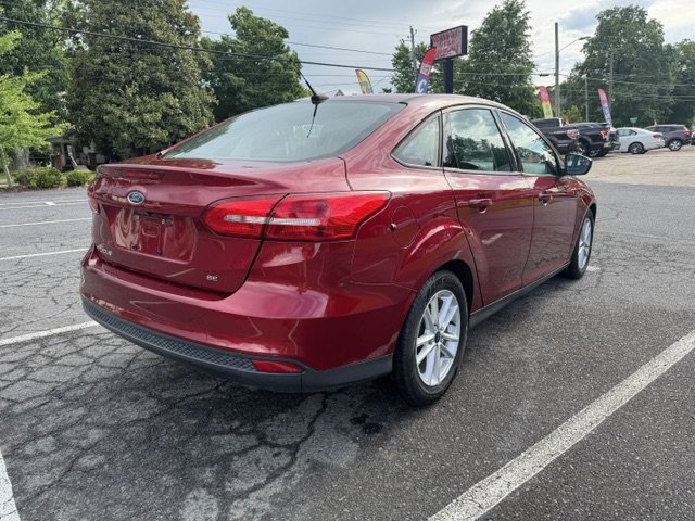 2017 Ford Focus SE photo
