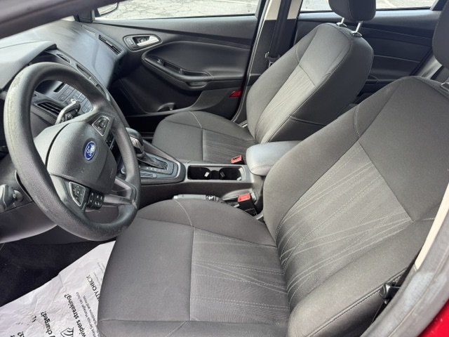 2017 Ford Focus SE photo