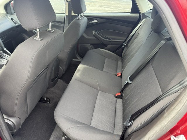 2017 Ford Focus SE photo
