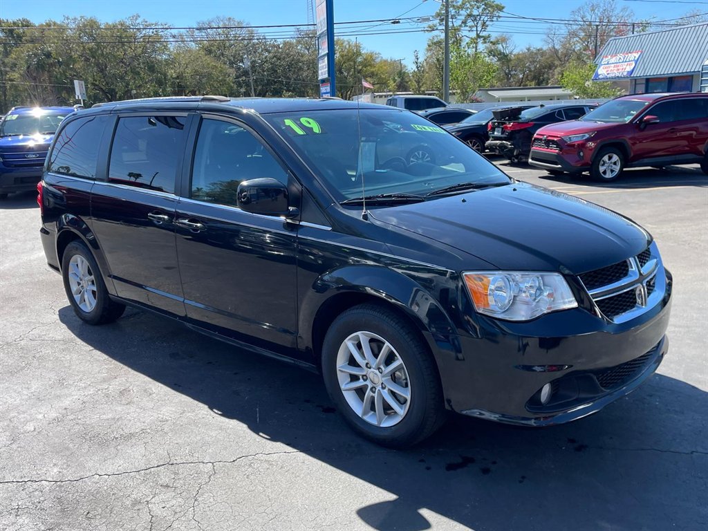 2019 Dodge Grand Caravan - $8,000