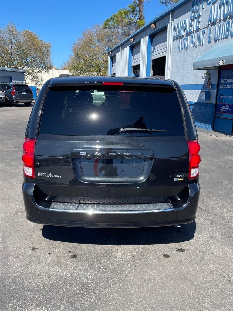 2019 Dodge Grand Caravan - $8,000