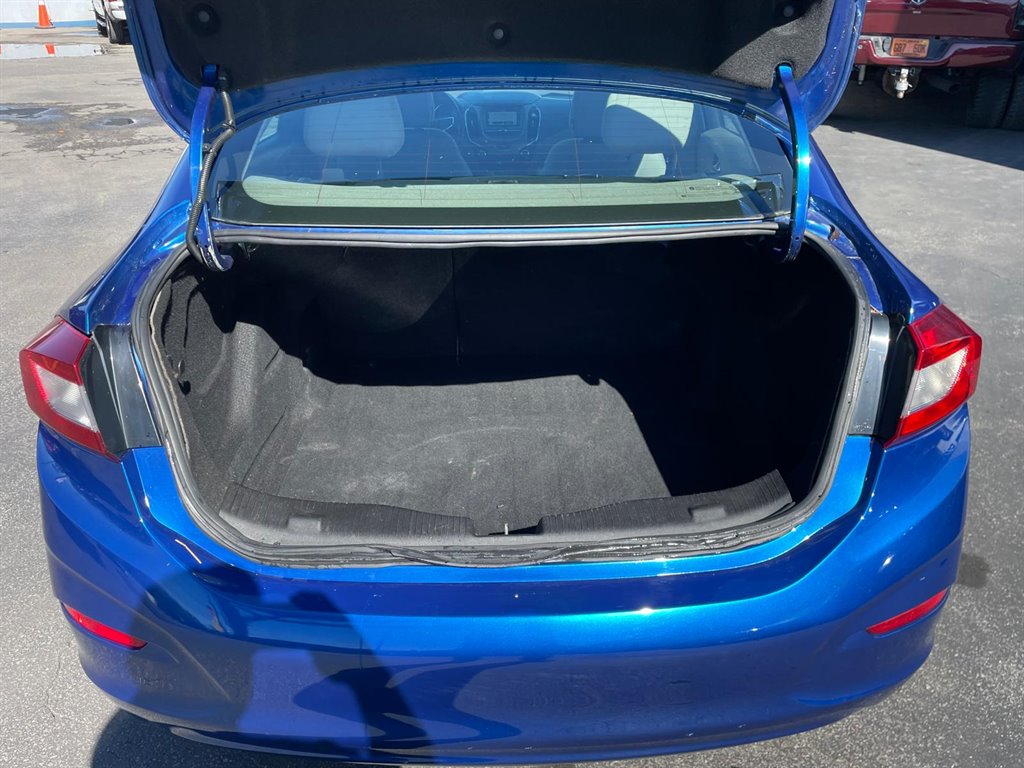 2018 Chevrolet Cruze - $8,500