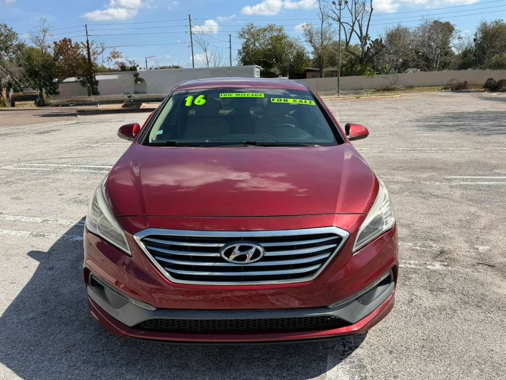 2016 Hyundai Sonata - $10,500