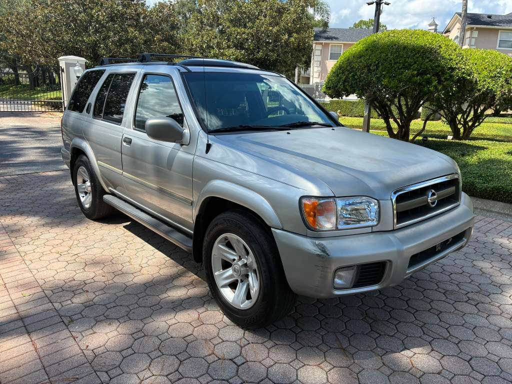 2002 Nissan Pathfinder - $4,000