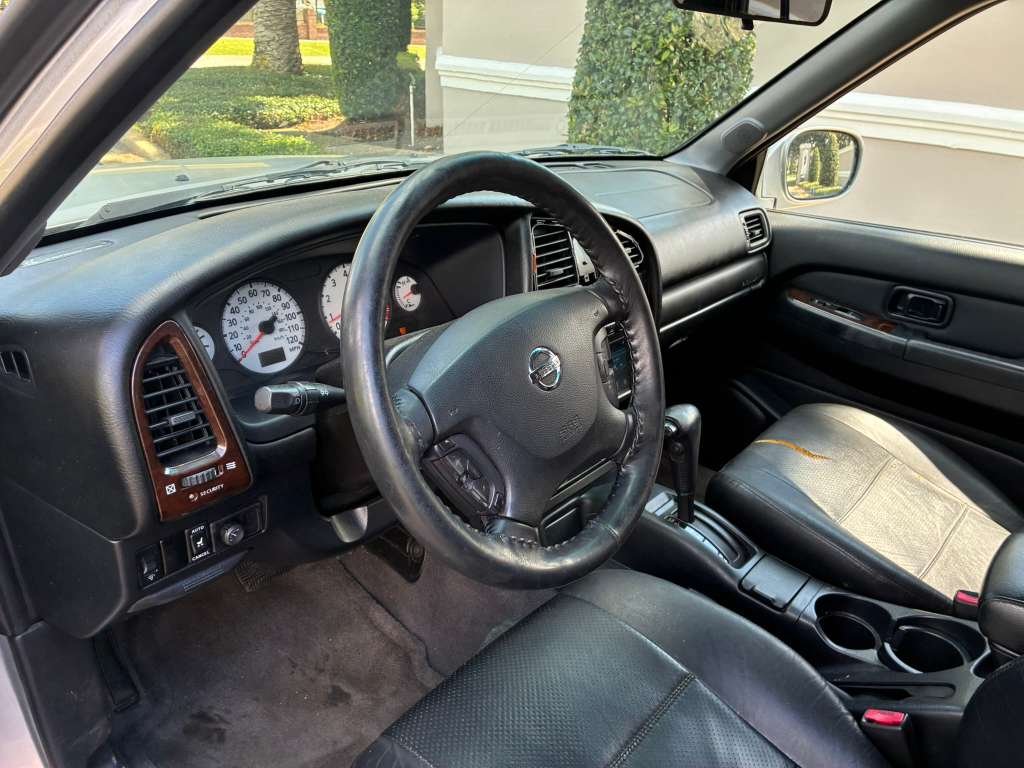 2002 Nissan Pathfinder - $4,000