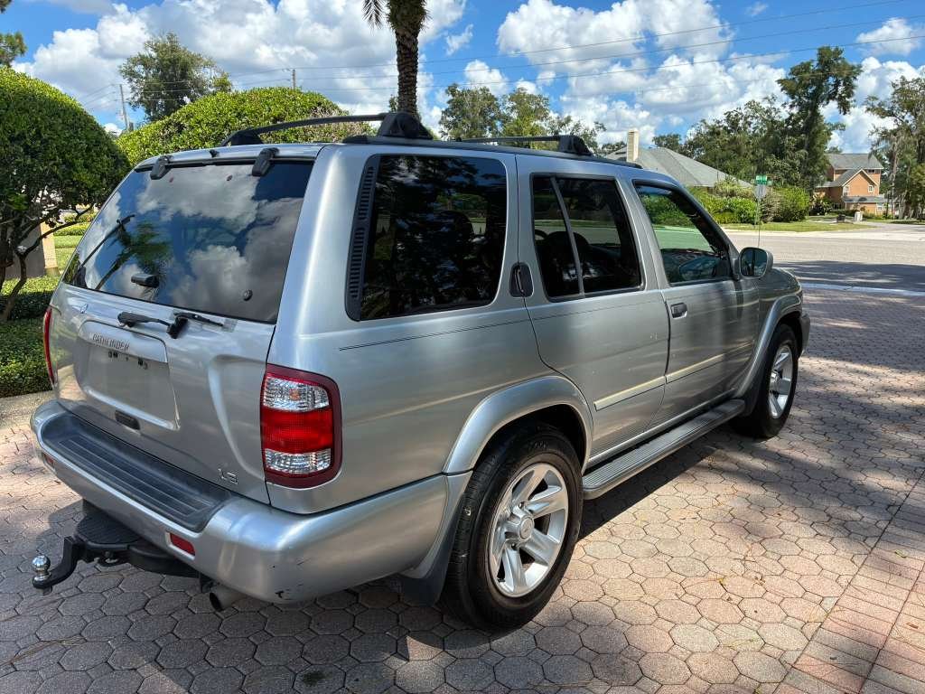 2002 Nissan Pathfinder - $4,000