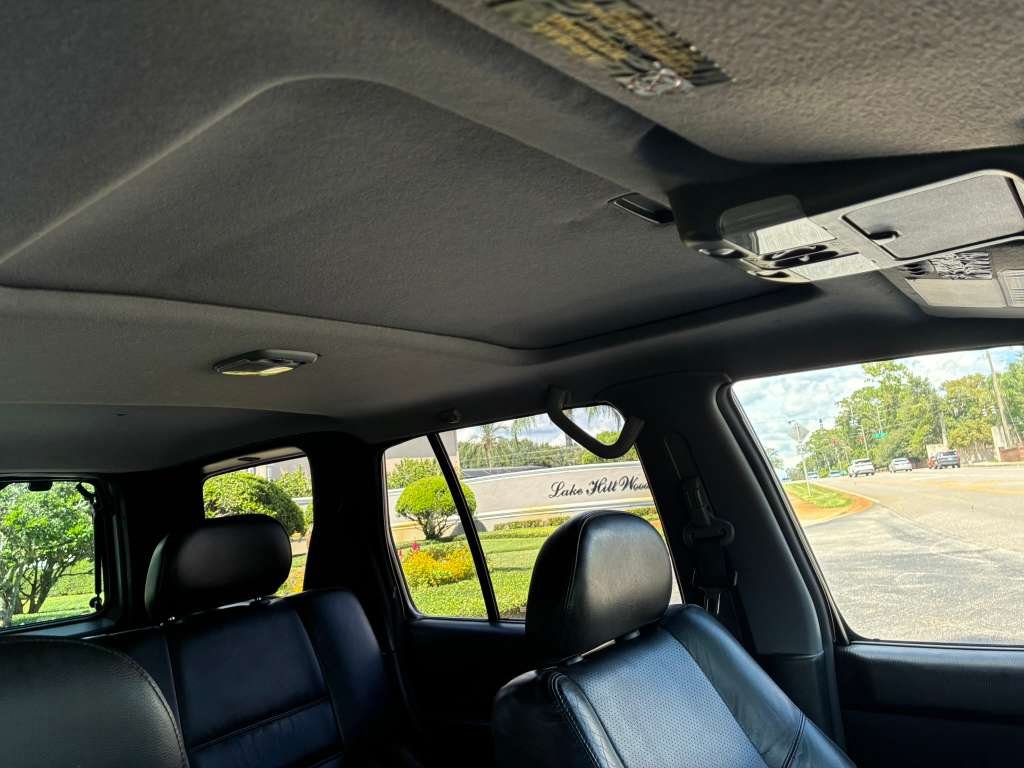 2002 Nissan Pathfinder - $4,000