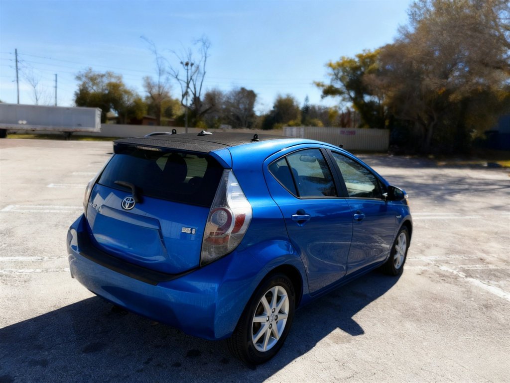 2013 Toyota Prius - $5,500