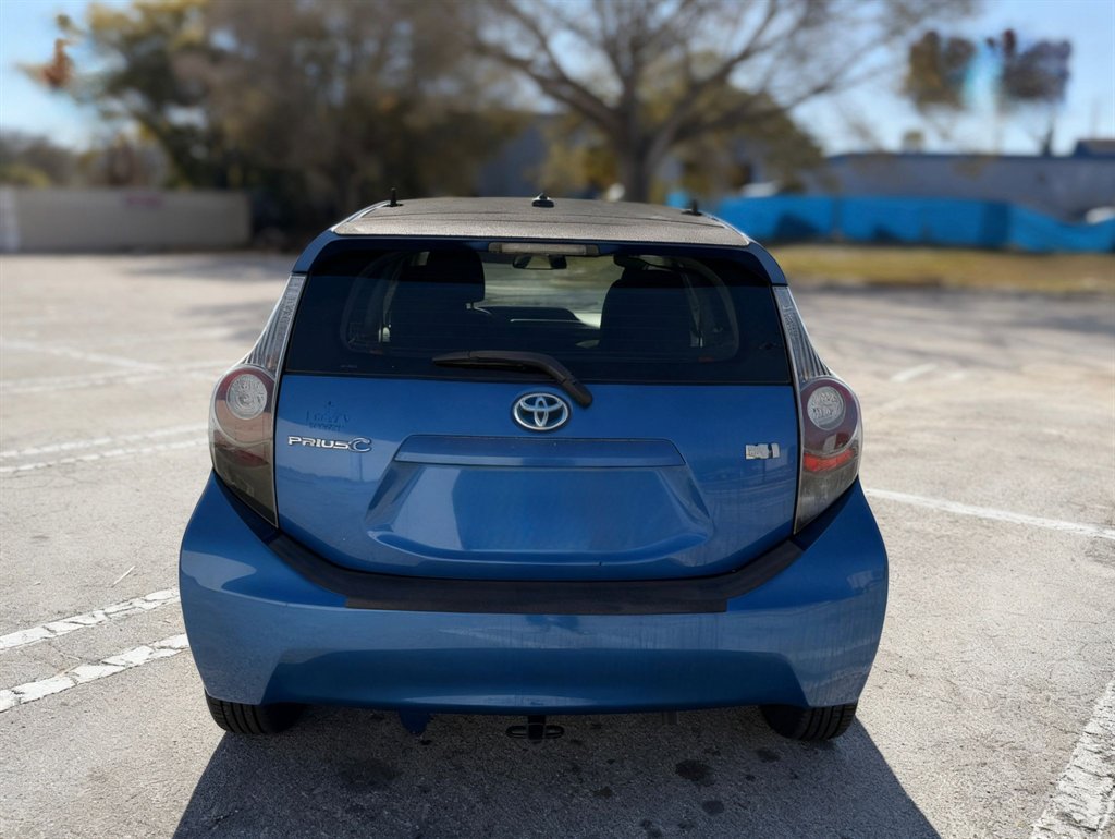 2013 Toyota Prius - $5,500