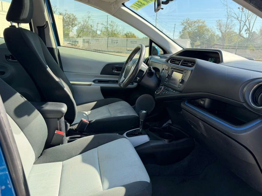 2013 Toyota Prius - $5,500