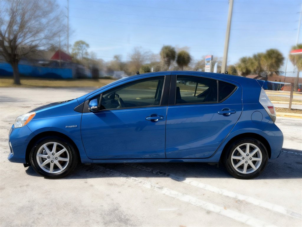 2013 Toyota Prius - $5,500