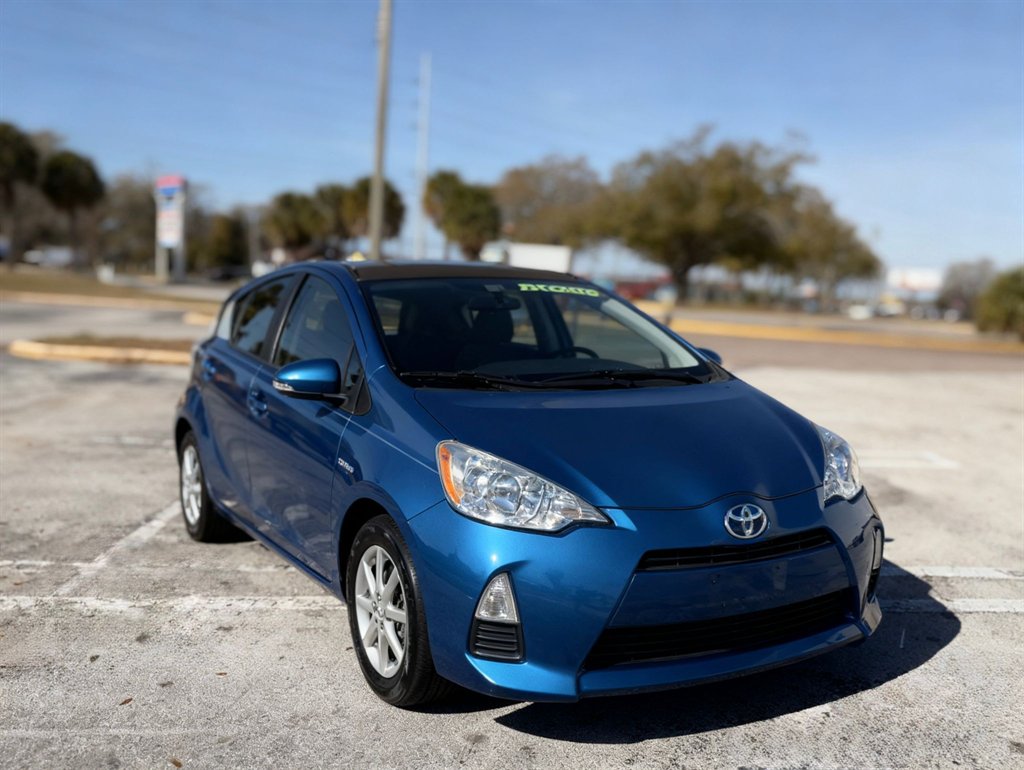 2013 Toyota Prius - $5,500