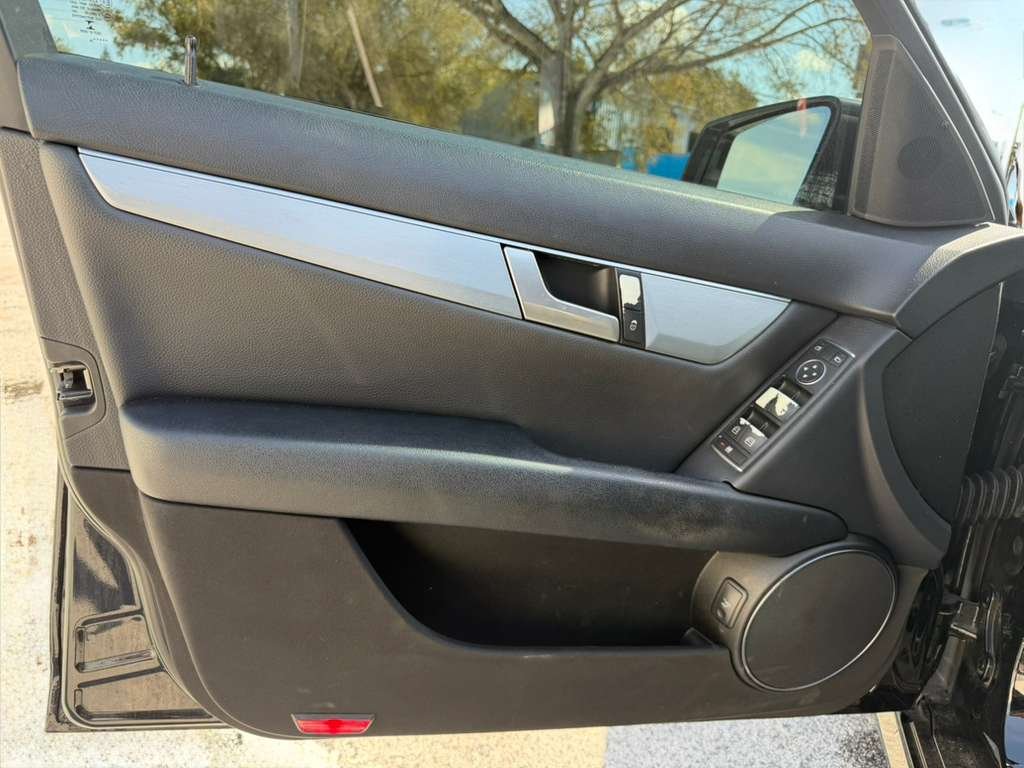 2014 Mercedes-Benz C-Class - $7,999