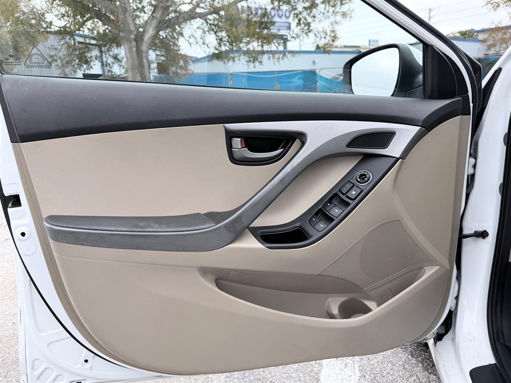 2016 Hyundai Elantra - $7,500