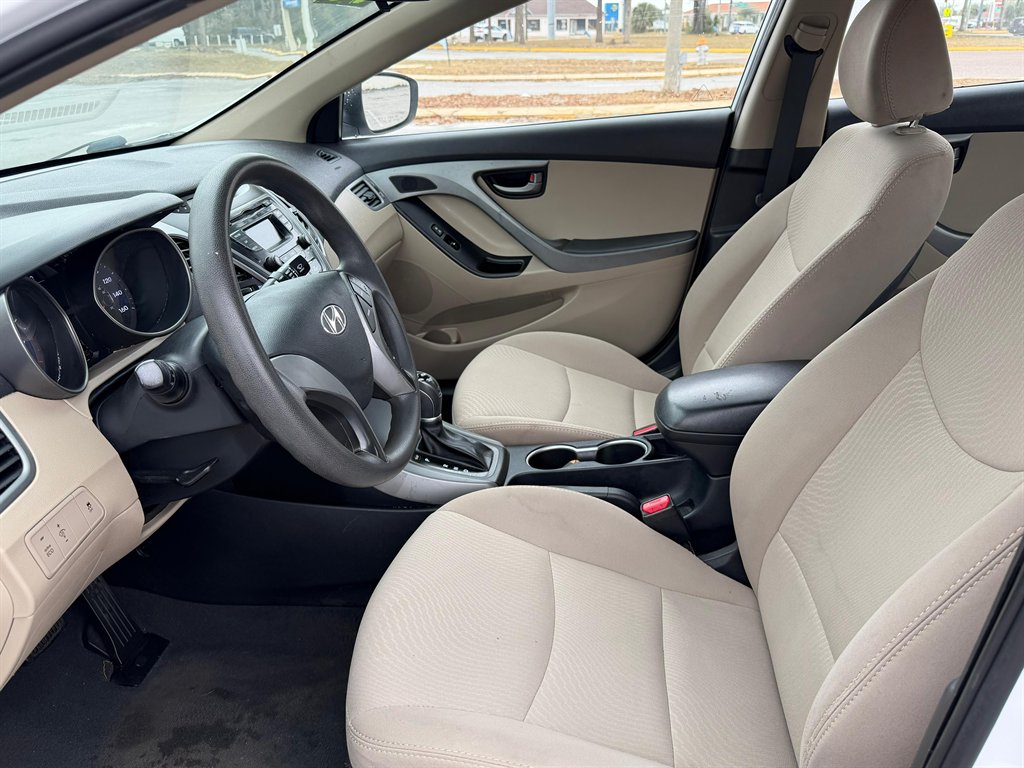 2016 Hyundai Elantra - $7,500