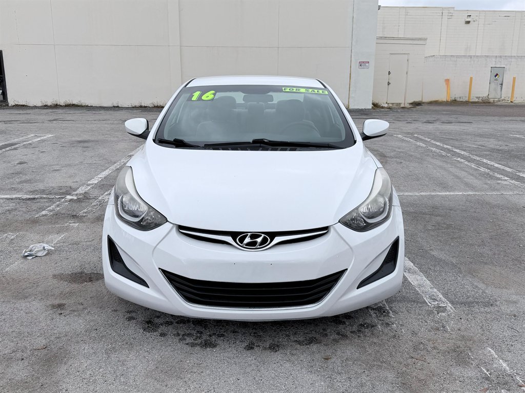 2016 Hyundai Elantra - $7,500