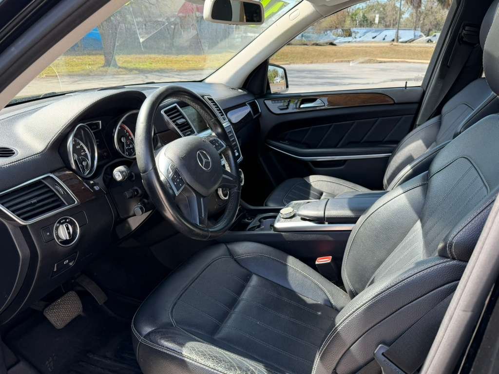 2014 Mercedes-Benz GL-Class - $10,000