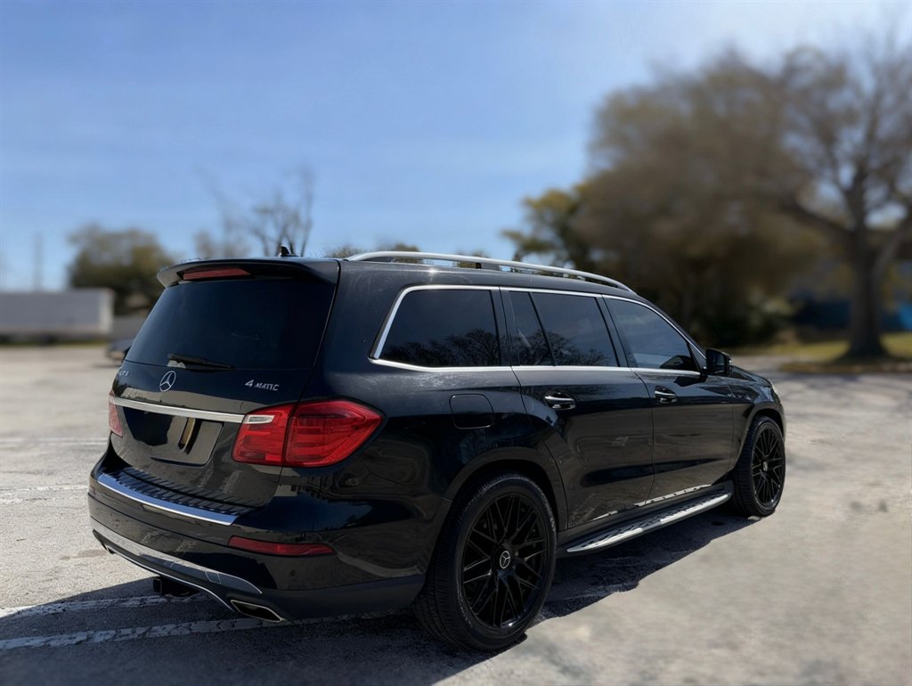 2014 Mercedes-Benz GL-Class - $10,000