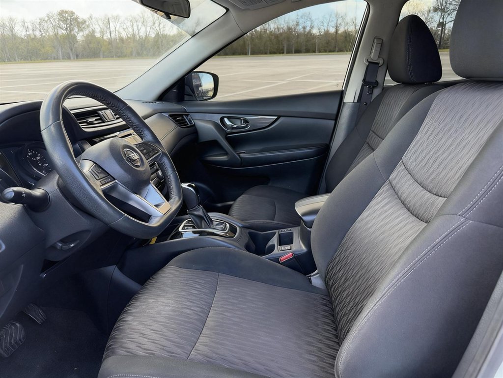 2017 Nissan Rogue - $10,500