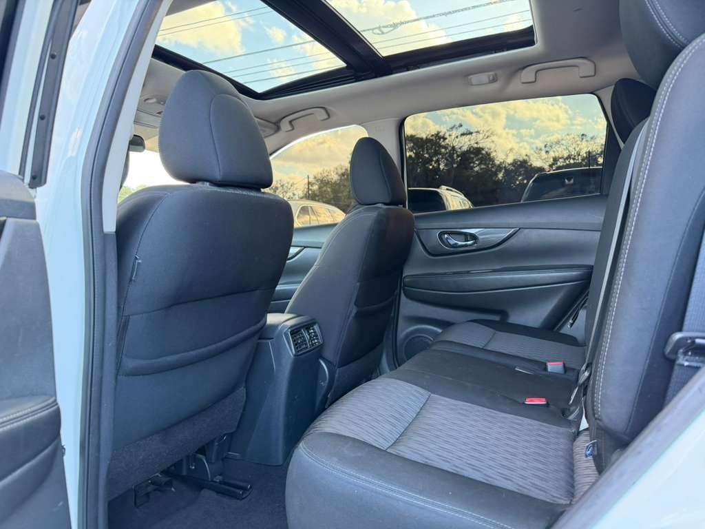 2017 Nissan Rogue - $10,500