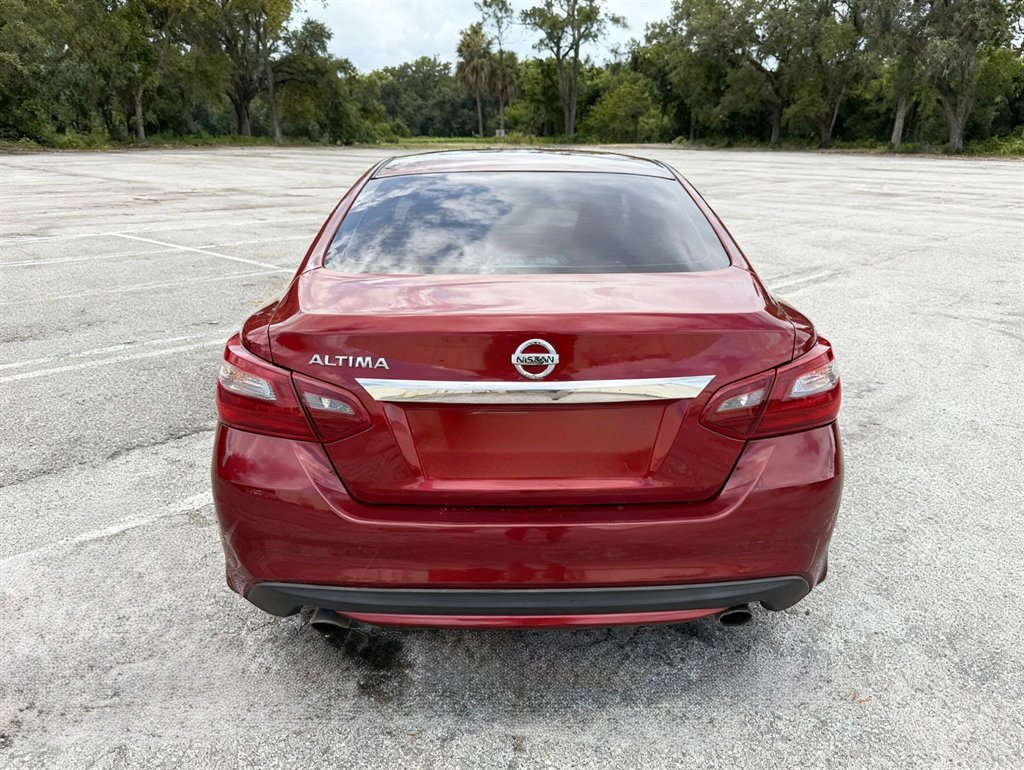 2018 Nissan Altima - $9,500