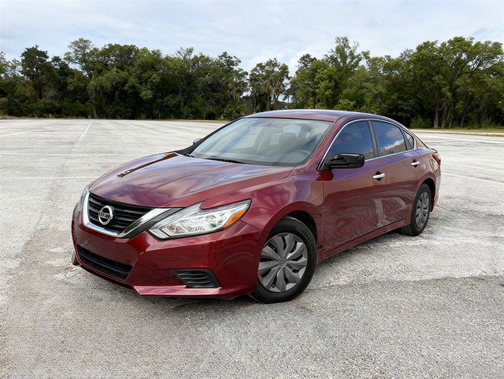 2018 Nissan Altima - $9,500