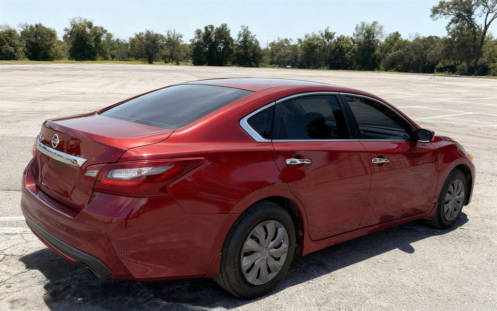 2018 Nissan Altima - $9,500