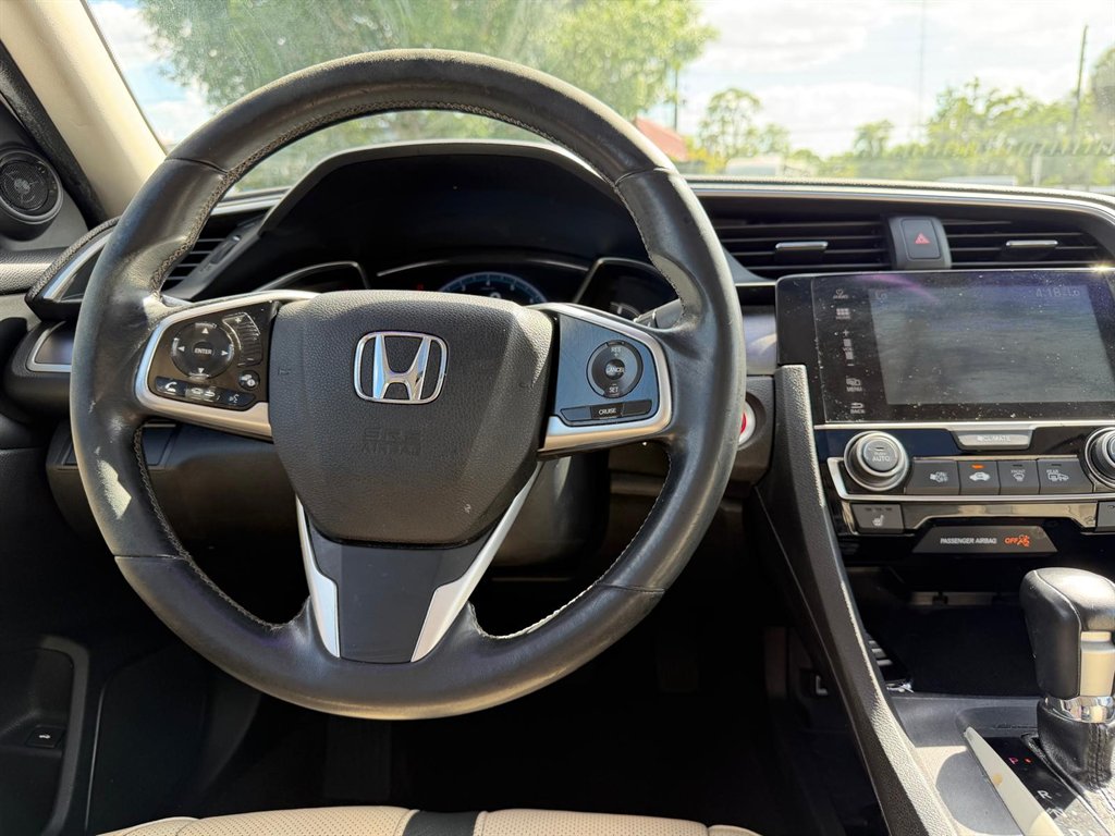 2016 Honda Civic - $10,500