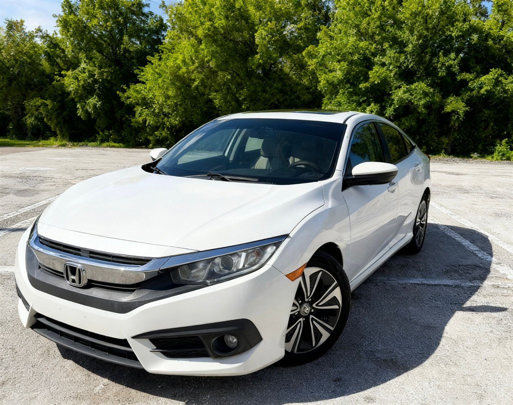 2016 Honda Civic - $10,500