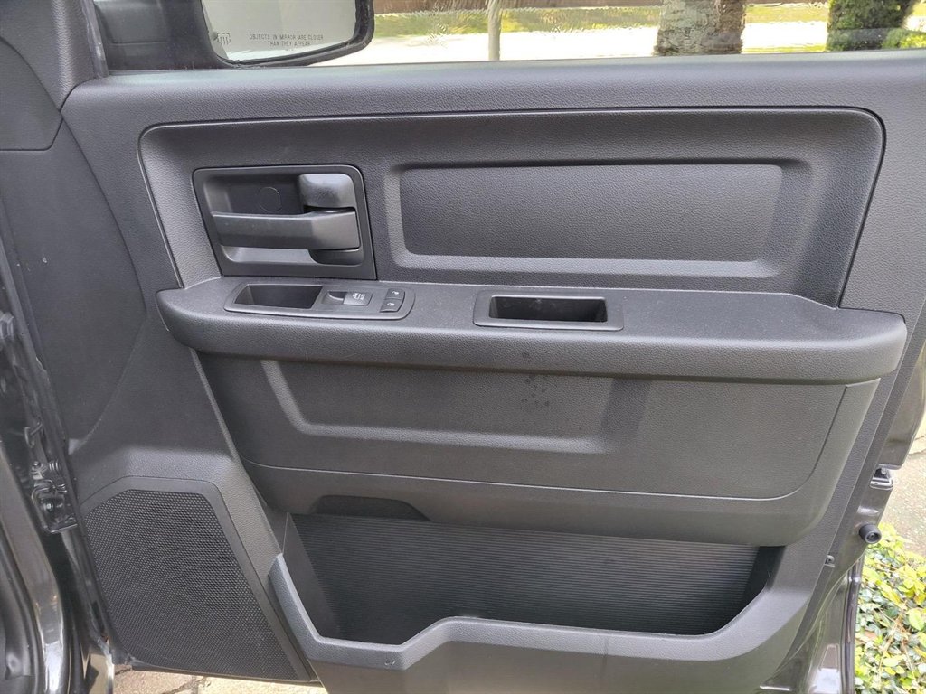 2019 Ram 1500 Classic - $8,900