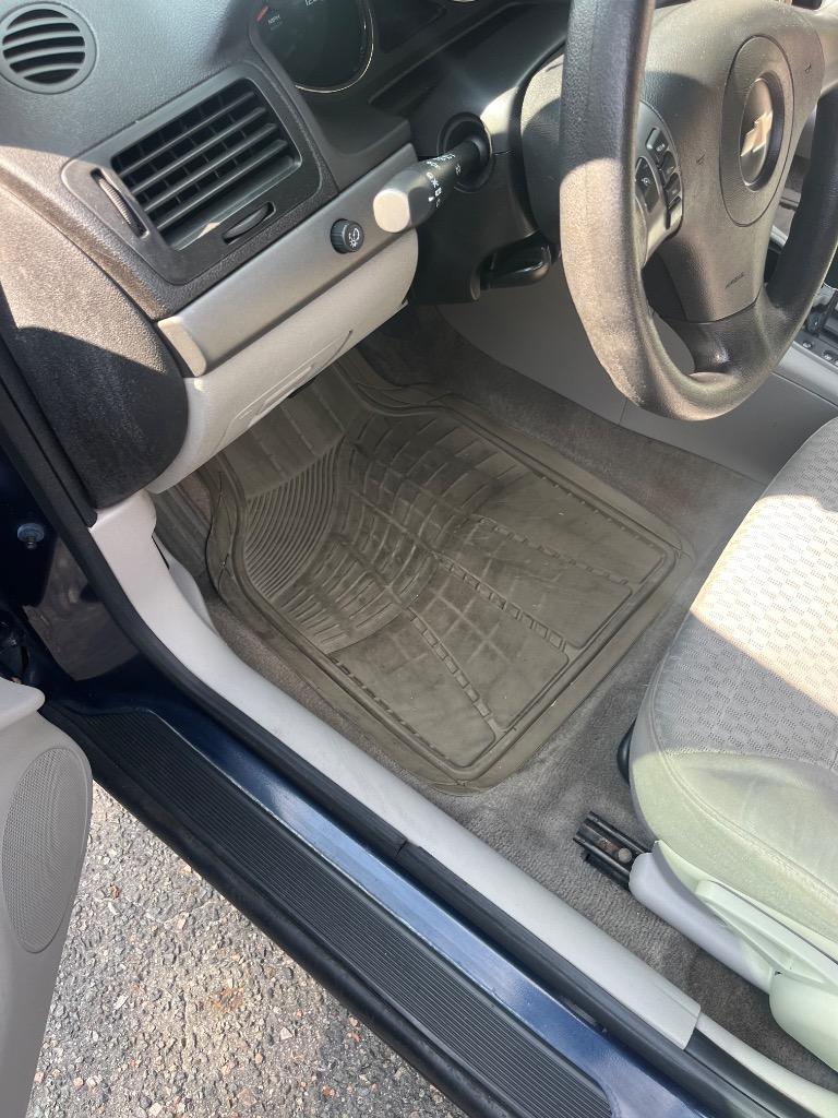 2008 Chevrolet Cobalt - $3,300