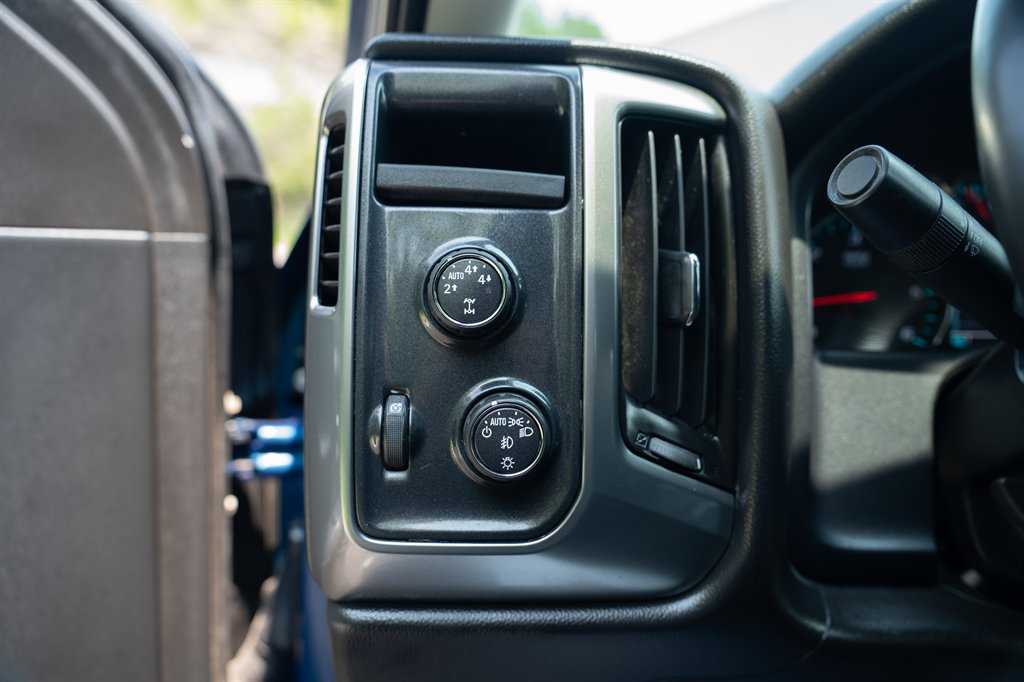 2015 Chevrolet Silverado 1500 - $14,900