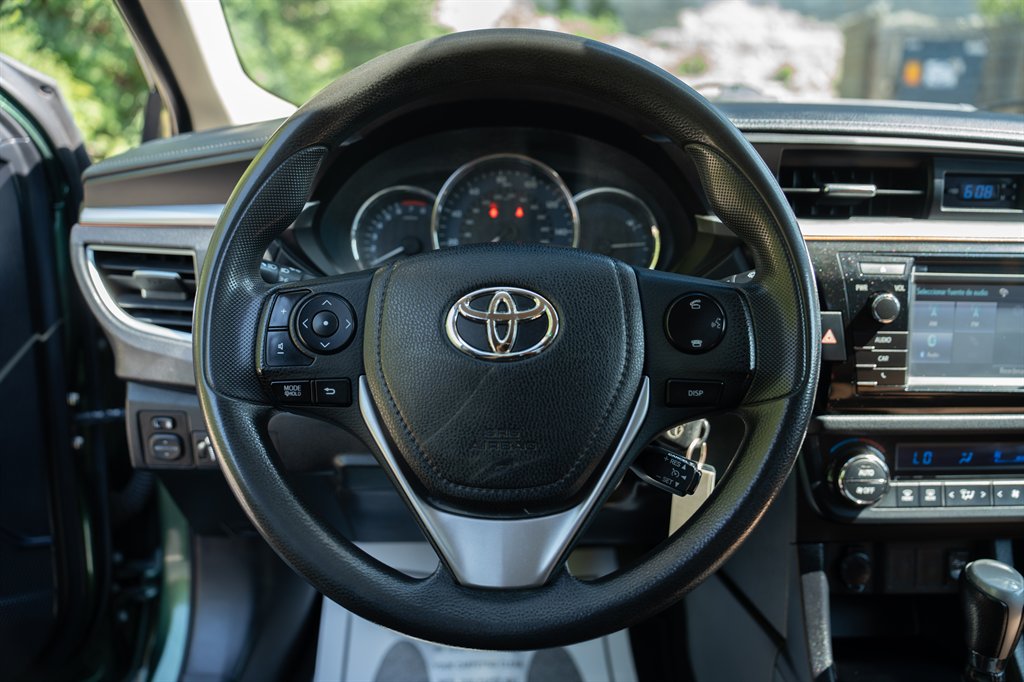 2014 Toyota Corolla - $7,900