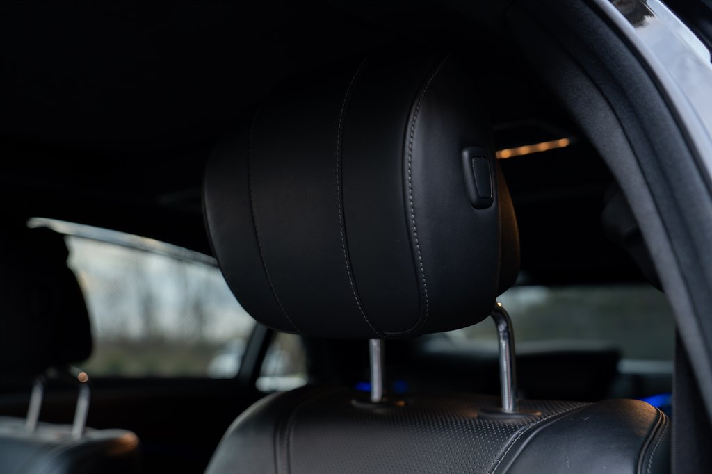 2015 Mercedes-Benz S-class - $33,900