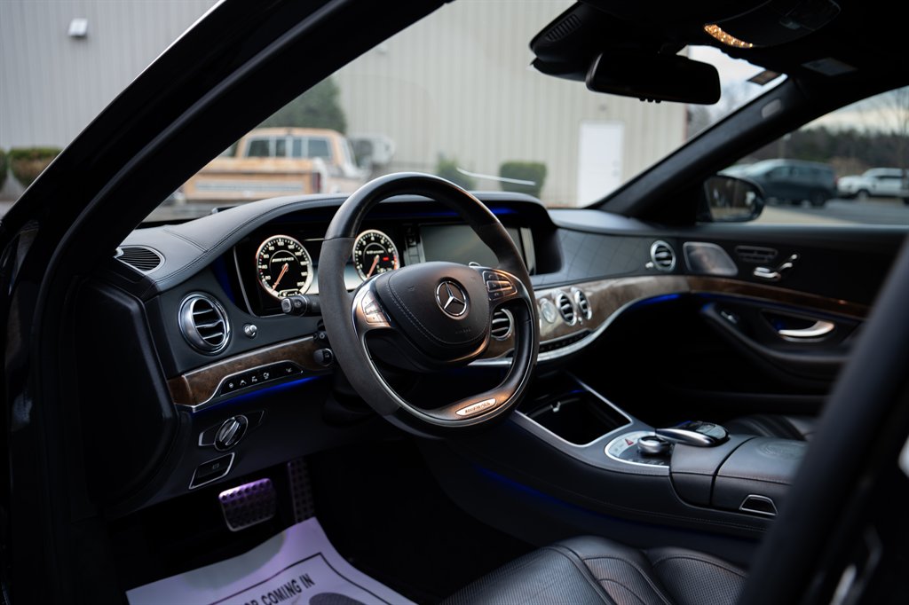 2015 Mercedes-Benz S-class - $33,900