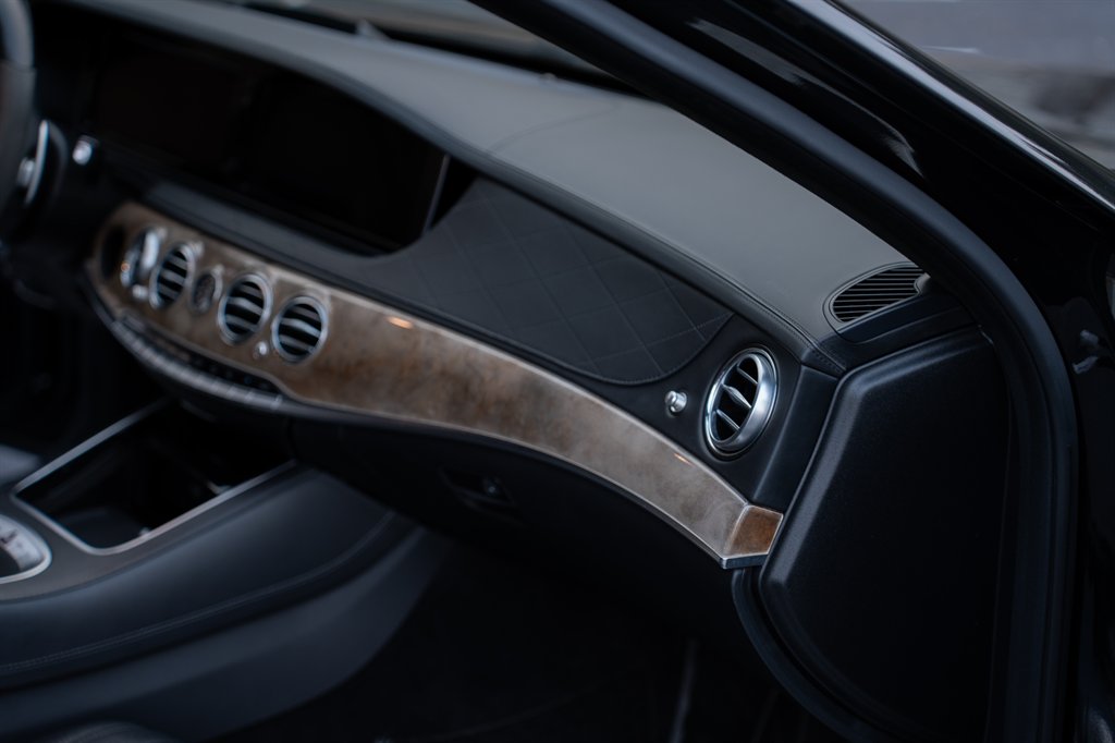 2015 Mercedes-Benz S-class - $33,900