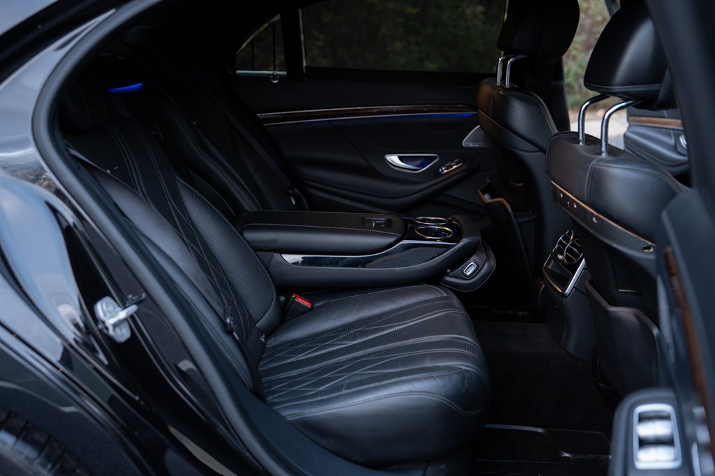 2015 Mercedes-Benz S-class - $33,900