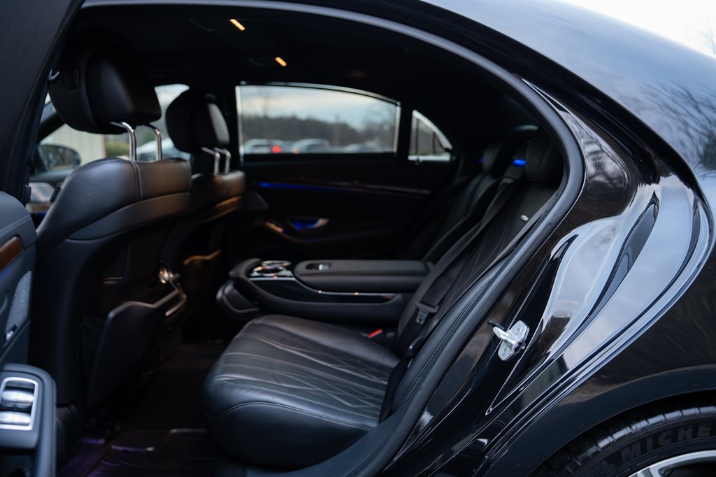2015 Mercedes-Benz S-class - $33,900
