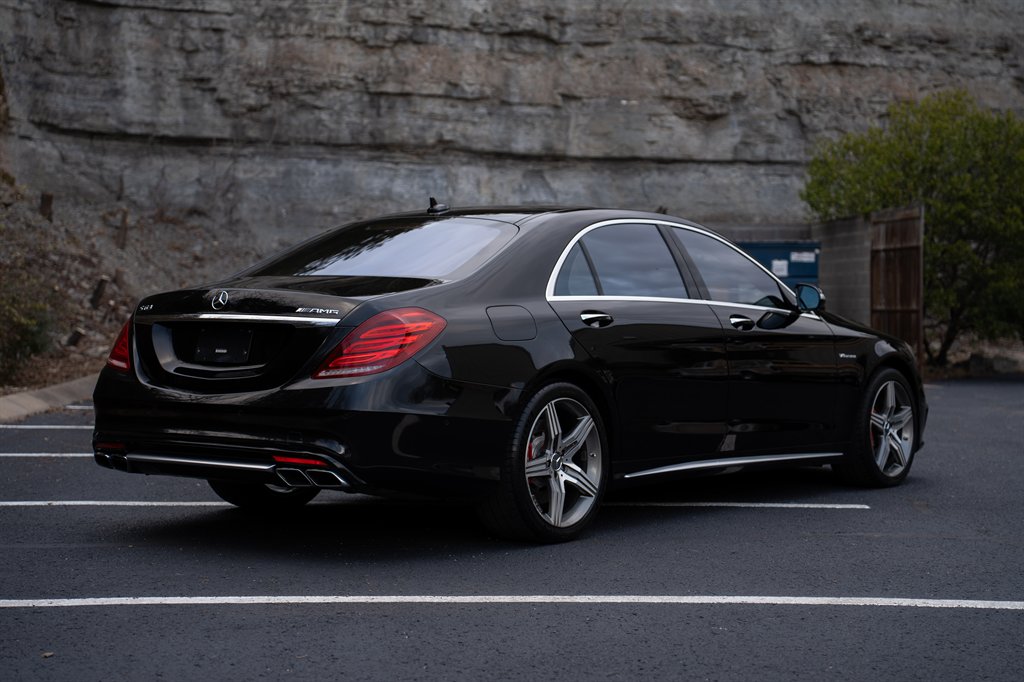 2015 Mercedes-Benz S-class - $33,900