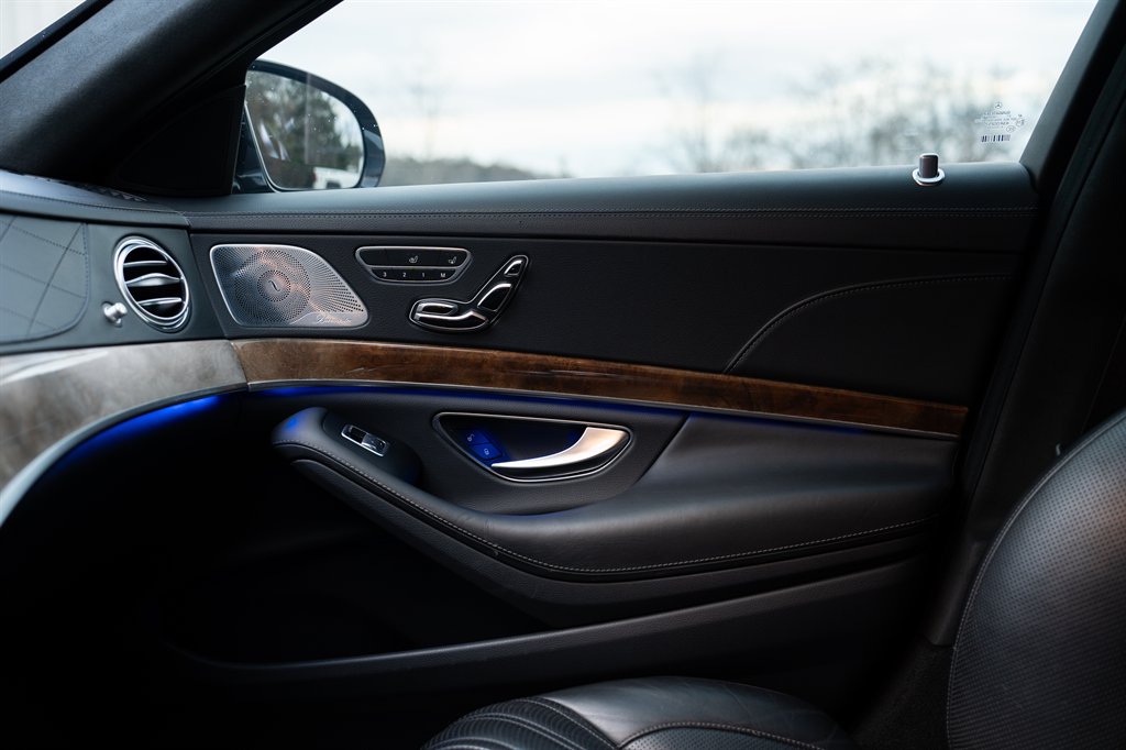 2015 Mercedes-Benz S-class - $33,900