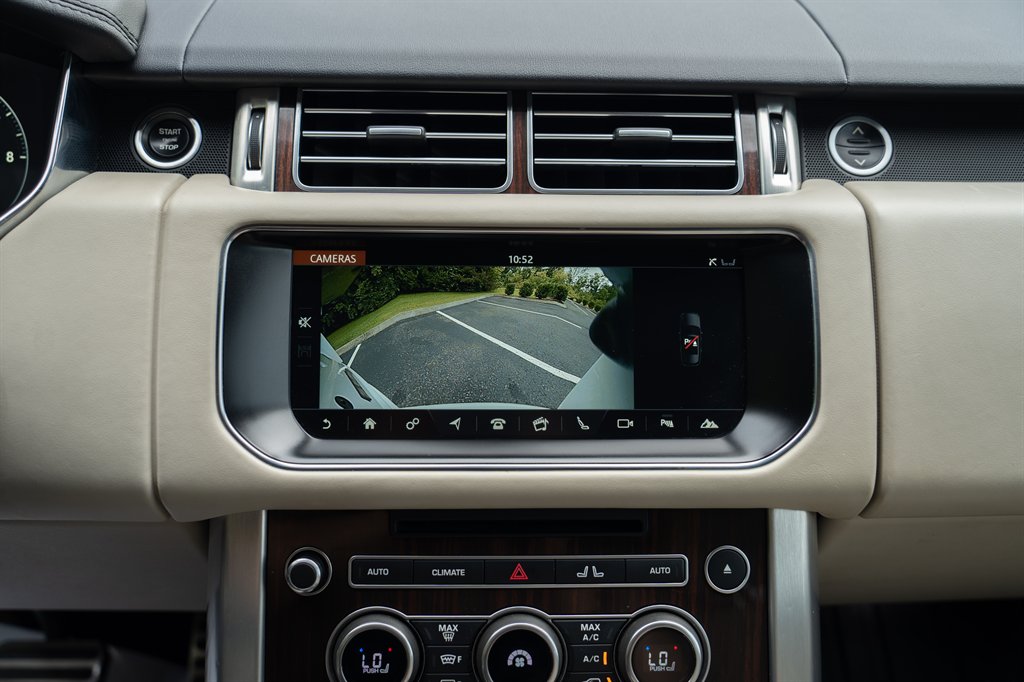 2017 Land Rover Range Rover - $18,900